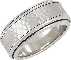 Men's Antiqued Ring with Hammer Finish