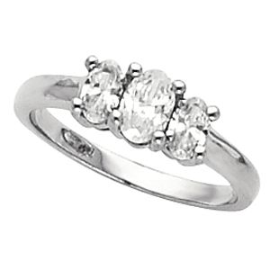 3-Stone Anniversary Ring Mounting for Oval Gemstones