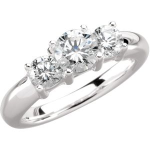 3-Stone Anniversary Ring Mounting for Round Gemstones