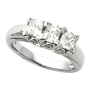 3-Stone Anniversary Ring Mounting for Princess-Cut Gemstones