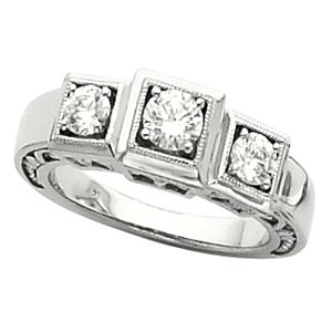 3-Stone Anniversary Ring Mounting for Round Gemstones