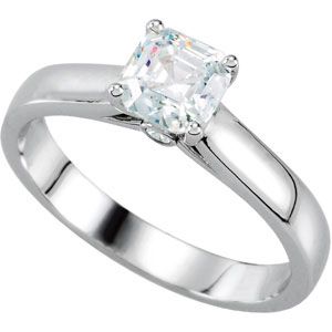 Cathedral-Style Solitaire Engagement Ring Mounting with Accent