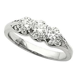 3-Stone Anniversary Ring Mounting for Round Gemstones