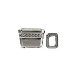 Emerald Tapered Patterned Bezel Setting