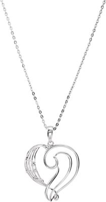 A Fine-Tuned Heart Necklace