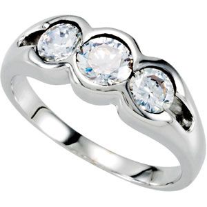 3-Stone Anniversary Ring Mounting for Round Gemstones