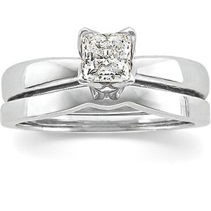 Princess-Cut Diamond Solitaire Tulipset® Ring