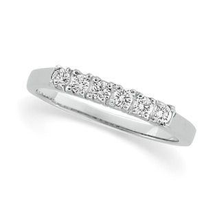 1/4 ct tw Diamond Anniversary Band