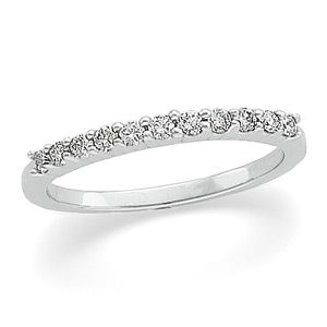 1/5 ct tw Diamond Band