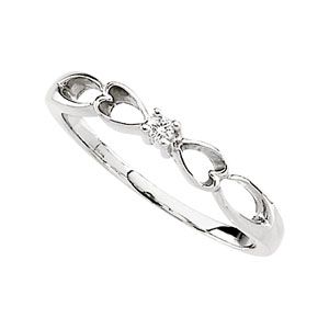 .03 ct tw Diamond Heart Ring