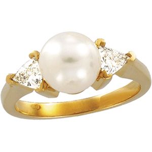 Akoya Cultured Pearl & Diamond Ring