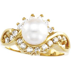 Akoya Cultured Pearl & Diamond Ring