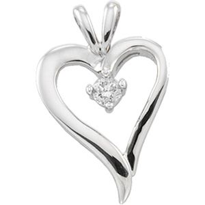1/10 ct tw Diamond Heart Pendant