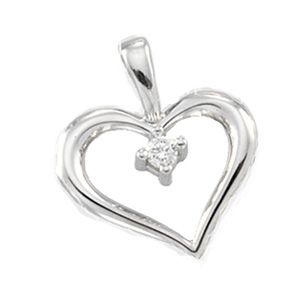 .02 ct tw Diamond Heart Pendant
