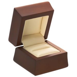 Amber Wood Ring Box