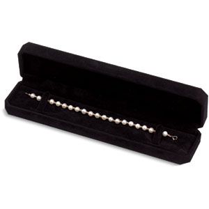 Clip-Corner Black Layout Bracelet Box