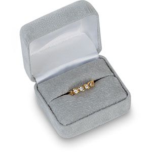 Soft-Suede Platinum Single Ring Box