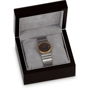 Black Lacquered Wood Bracelet/Watch Box