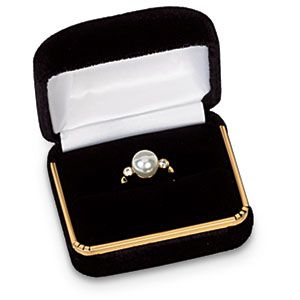 Black Velvet Single / Double Ring Box