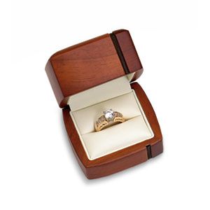 Regal Wood Collection Single Ring Box