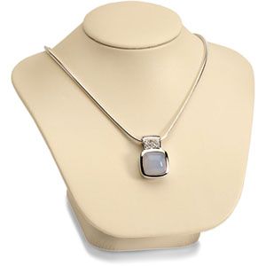 Leatherette Mini Neckform