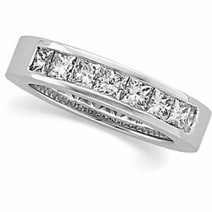 1 1/6 ct tw Princess-Cut Diamond Anniversary Band