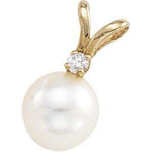 Akoya Cultured Pearl & Diamond Pendant