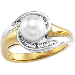 Two Tone Pearl & Diamond Ring