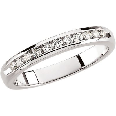 1/4 ct tw Round Diamond Anniversary Band