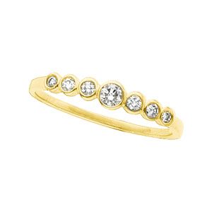 1/5 ct tw Diamond Anniversary Band