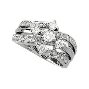 3/4 ct tw Diamond Right Hand Ring