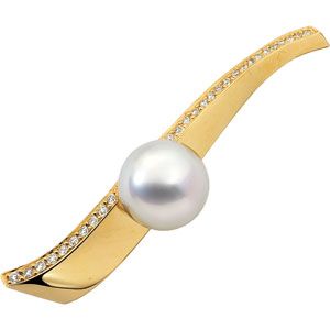  South Sea Cultured Pearl & Diamond Brooch