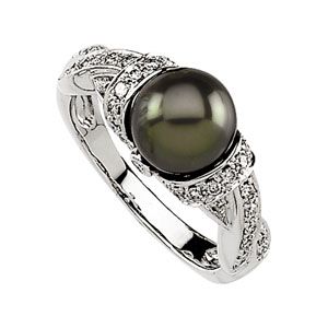 Freshwater Cultured Black Pearl & Diamond Ring