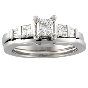 1 1/8 ct tw Diamond Engagement Ring