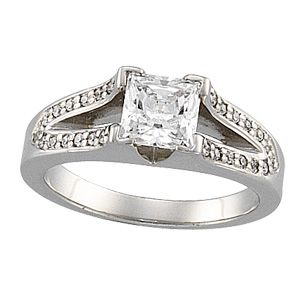 Semi-mount Engagement Ring