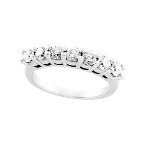 1 1/8 ct tw Diamond Anniversary Band