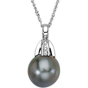 Tahitian Cultured  Pearl & Diamond Pendant
