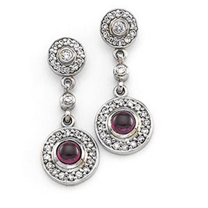 Articulated Earring Mounting for  Round Center