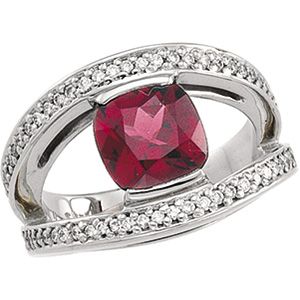 Accented Channel-Set Ring Mounting for Antique-Cut Center