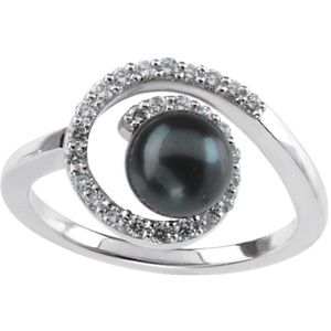 Black Cultured Pearl & Diamond Ring