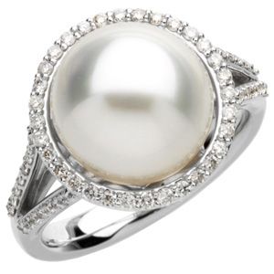 South Sea Cultured Pearl & Diamond Ring