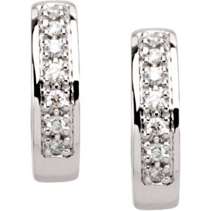 1/6 ct tw Diamond Hoop Earrings