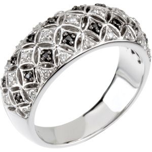1/5 ct tw Black & White Diamond Ring