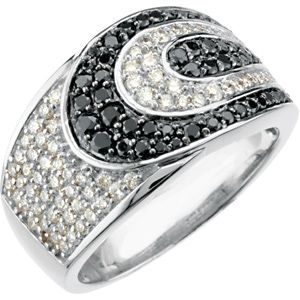 1 ct tw Black & White Diamond Ring