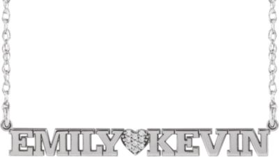 Collar con placa de identificación para parejas acentuadas