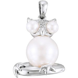 Freshwater Cultured Pearl Owl Pendant