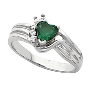 Ring Mounting for Heart-Shape Gemstone