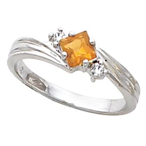 Solitaire Ring Mounting for Princess - Cut Gemstone