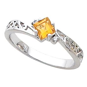 Solitaire Ring Mounting for Princess - Cut Gemstone