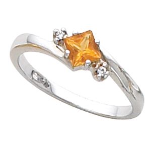 Solitaire Ring Mounting for Princess - Cut Gemstone